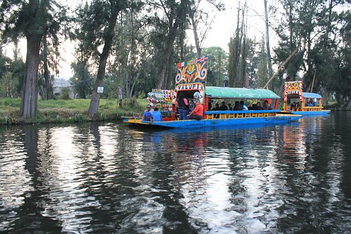 Xochimilco, Trajineras, Tragineras