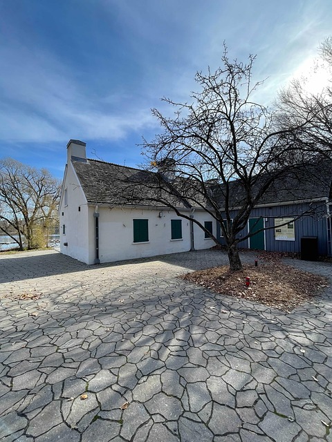 Free Maison Charron-Wright photo and picture