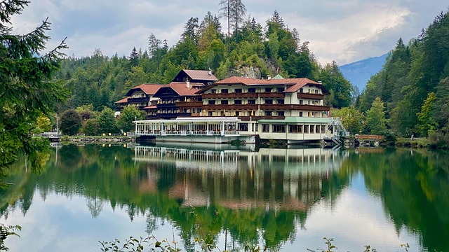 Free Mountain Lake Tyrol photo and picture
