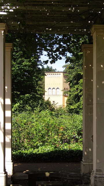 Free Glienicke Castle Park Palace Garden photo and picture