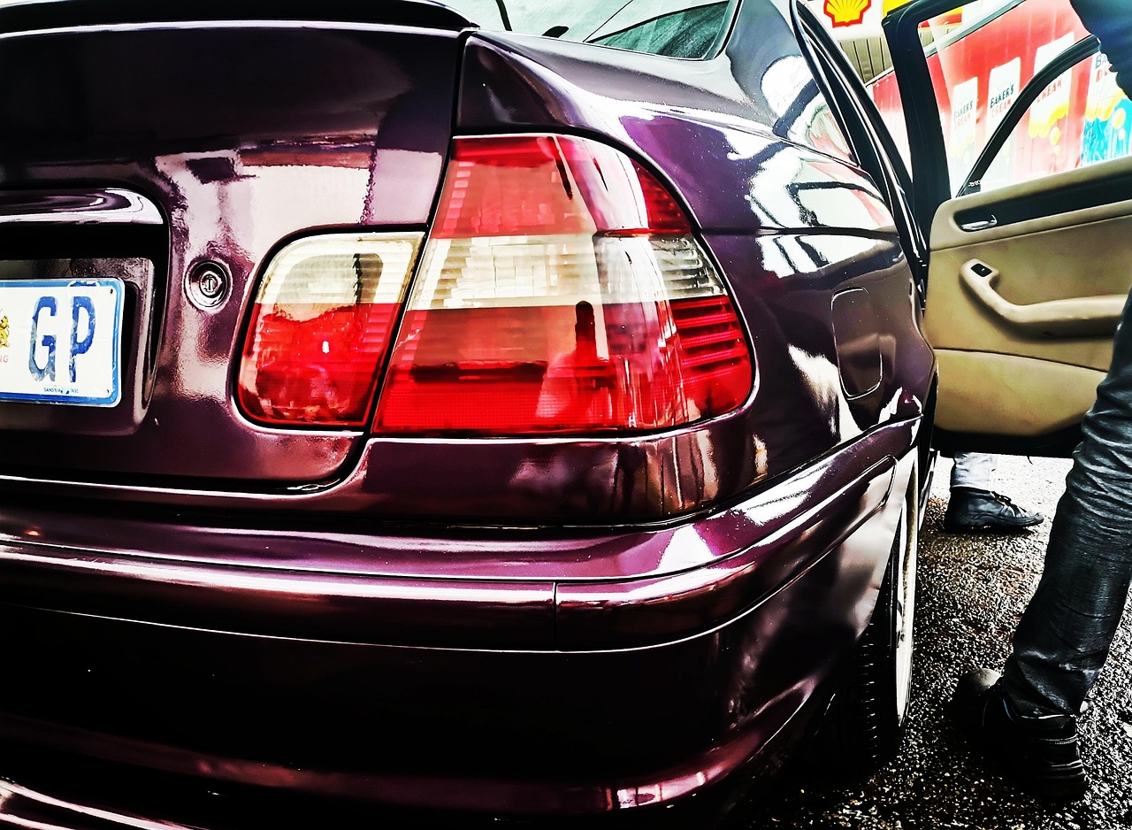 Crisp Bmw Spray Paint Moment Concept Crisp Bmw Spray Paint Moment Concept