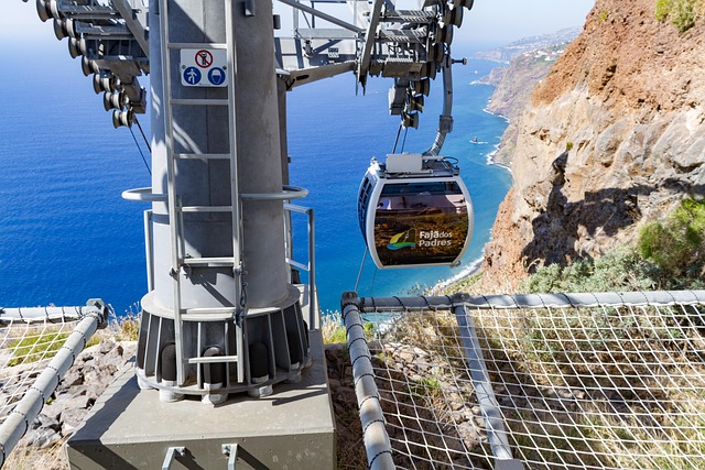 Free Faja Dos Padres Cable Car photo and picture