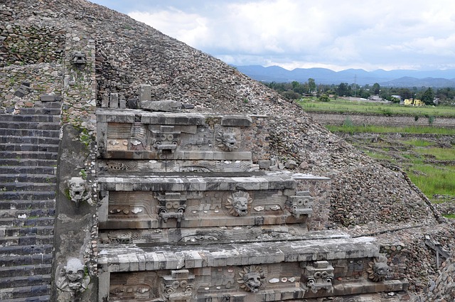 Free Teotihuacan Pyramid photo and picture