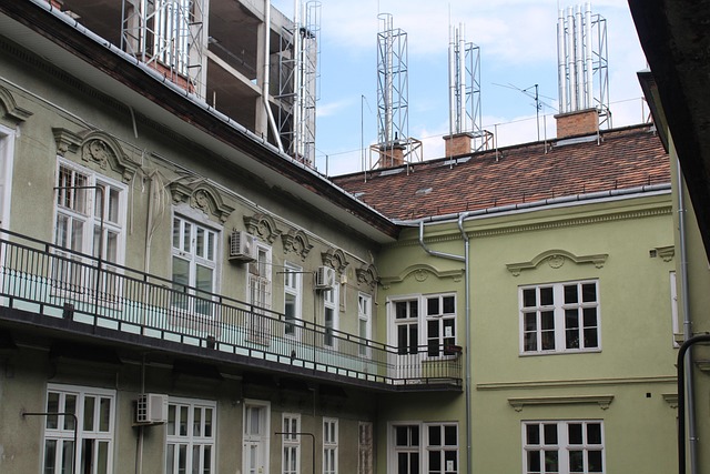 Free Architecture Building photo and picture