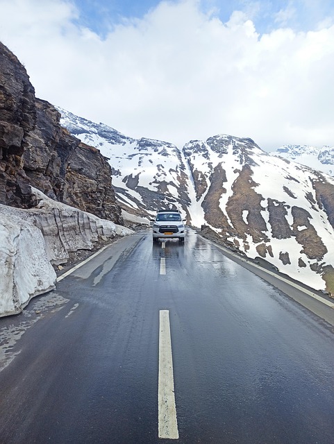 Free Car Automobile photo and picture