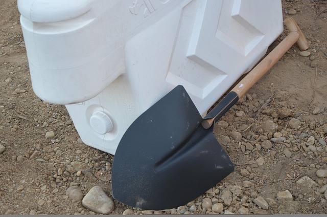 Free Shovel Work photo and picture