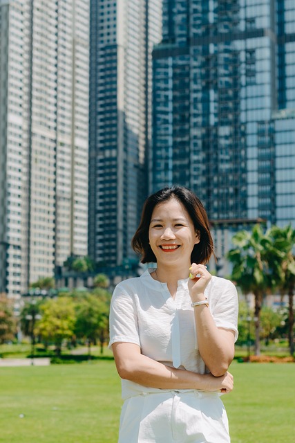 landscape, outdoor, park, green, person, white shirt, team, female, girl, beautiful, building, tall building, city
