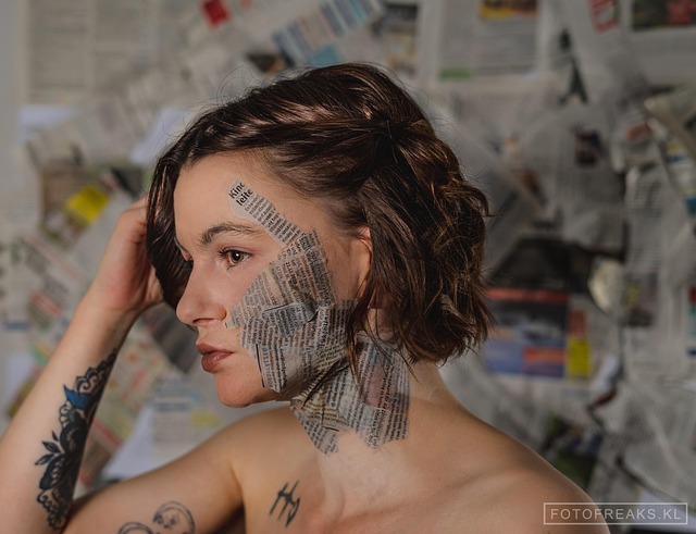 Retrato, Mujer, Periódico