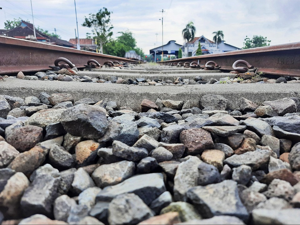 Endless Travel Rail - Free photo on Pixabay - Pixabay