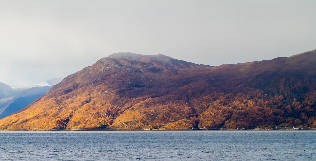 Mountain - free online jigsaw puzzle photo