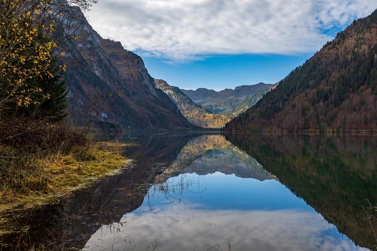 Lake - free online jigsaw puzzle photo