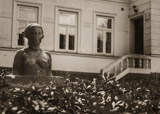Free Statue Garden photo and picture