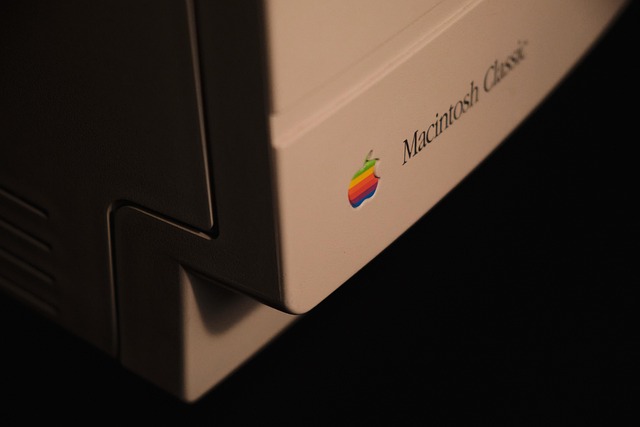 Free Macintosh Apple Computer photo and picture