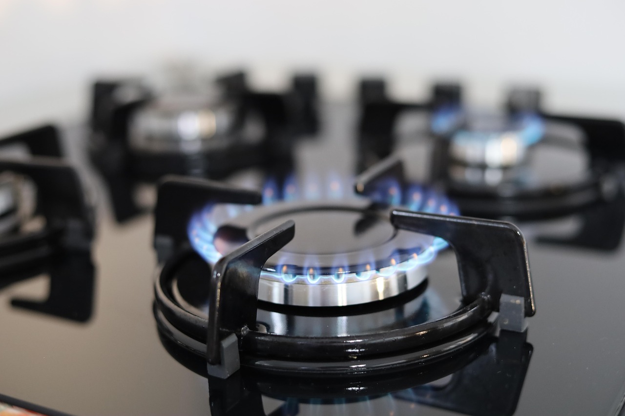 2,000+ Free Gas Gigant & Gas Station Photos Pixabay
