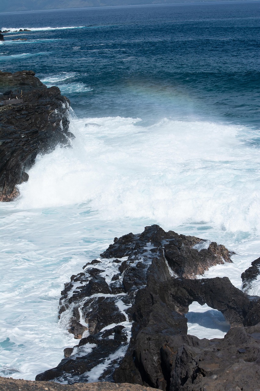 Cliffside R Using Waves Cliffside Maui Frothing Waves - Free photo on Pixabay - Pixabay