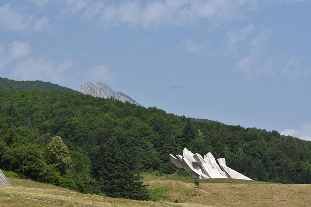 Free Monument Spomenik photo and picture