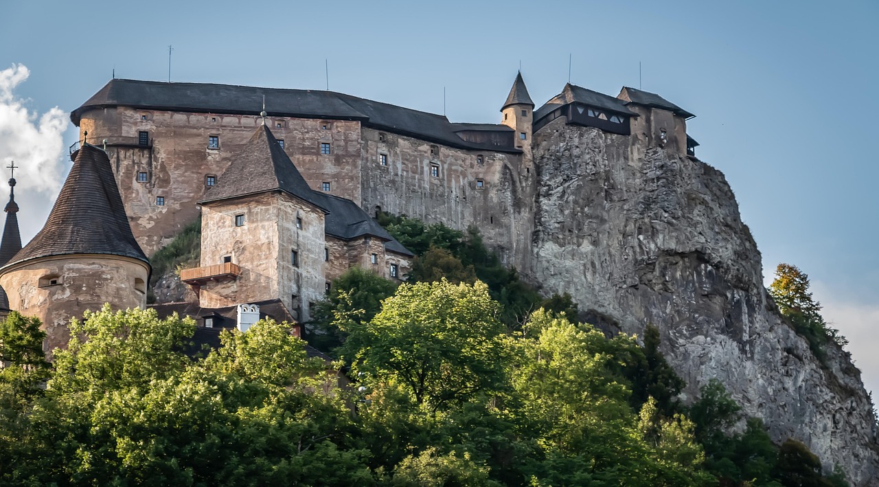 20 000 Free Orava Castle Photos Pixabay
