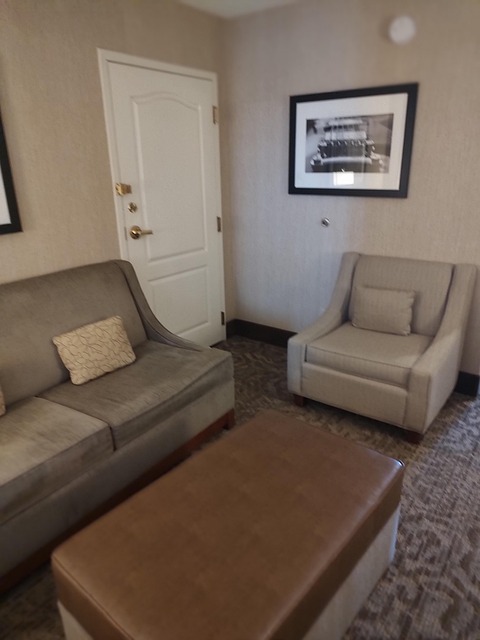Free Studio Room photo and picture
