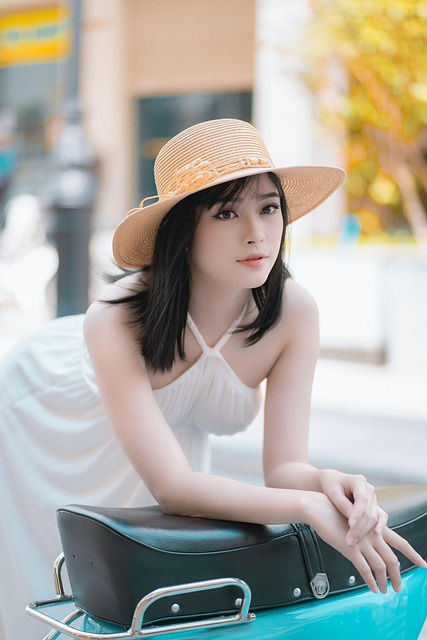 Free Woman Model photo and picture