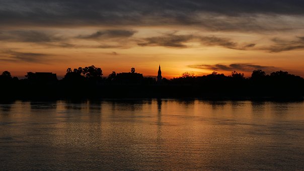 Sonnenuntergang, Sonnenaufgang, Pagode