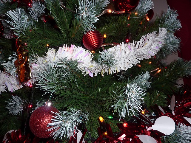 Decorated Tree Garland Christmas - Free photo on Pixabay