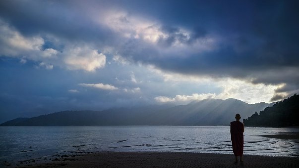 Free Dawn Beach photo and picture