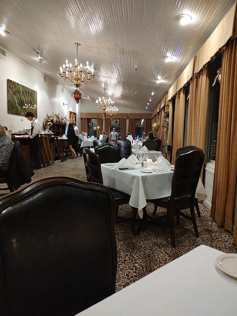 Free Table Dinning photo and picture