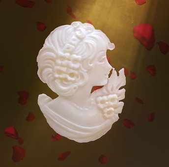 Free Pendant Jewelry photo and picture