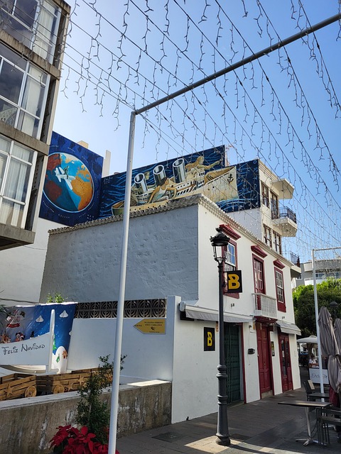 Free Street Art Los Llanos De Ariadne photo and picture