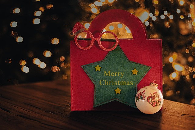 Free Christmas Christmas Tree photo and picture