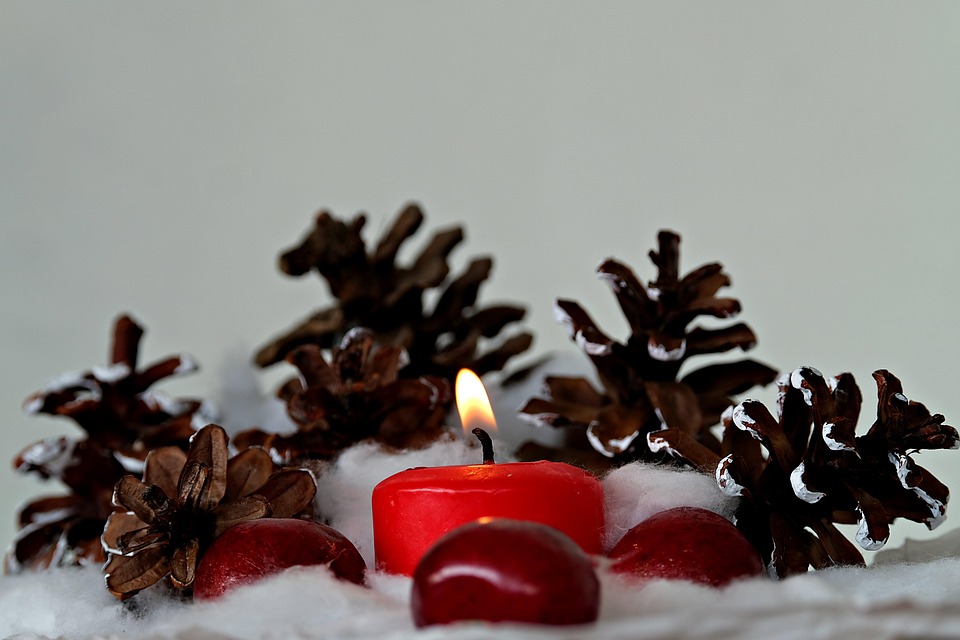 Candle Pine Cones Christmas Time - Free photo on Pixabay