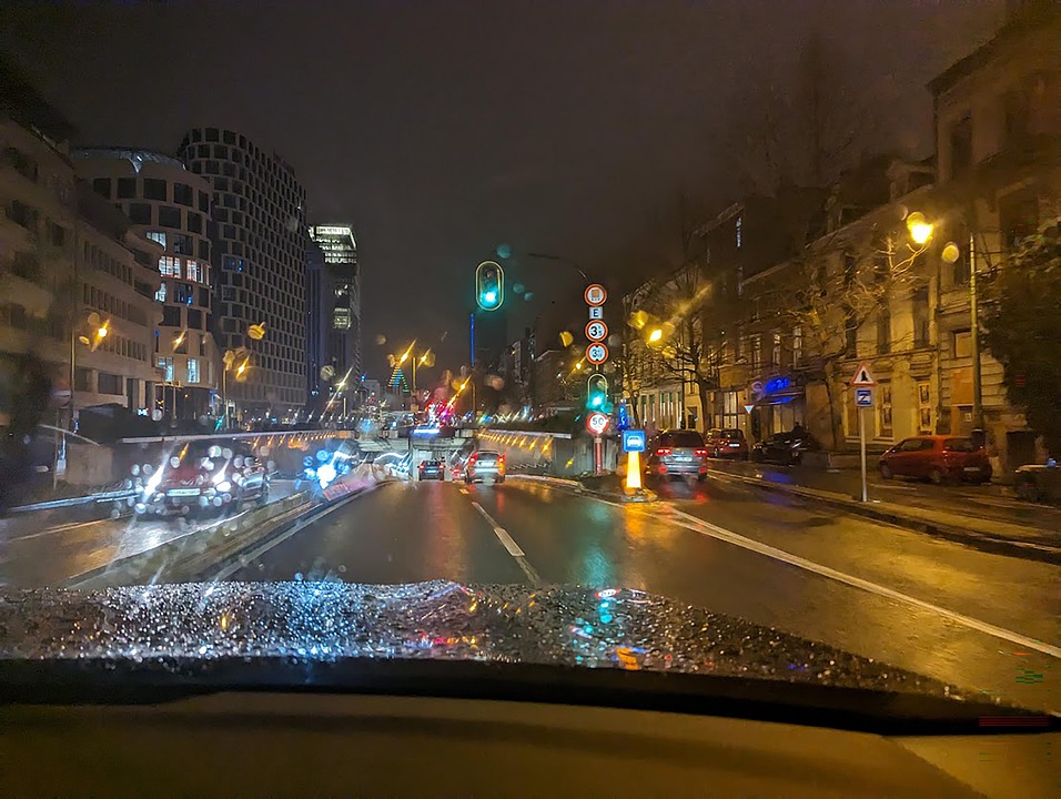 下雨的夜晚 驾驶 进入布鲁塞尔 - Pixabay上的免费照片 - Pixabay