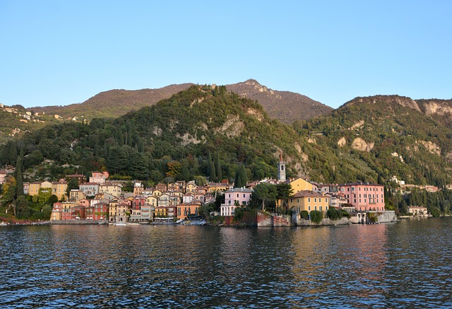 Italien, Comosøen, Natur, Varenna, Havn