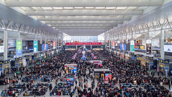 Estación De Tren, Flujo De Gente