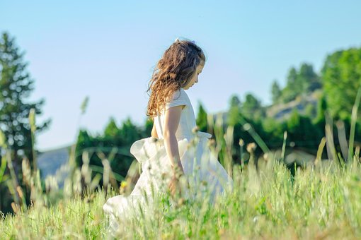 Free Girl Communion photo and picture