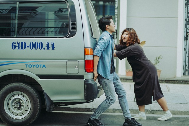 Free Car Breakdown Vehicle photo and picture