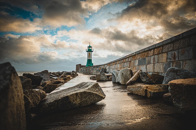 Free Lighthouse Sea photo and picture