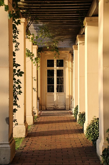 Free Colonnade Park Glienicke photo and picture