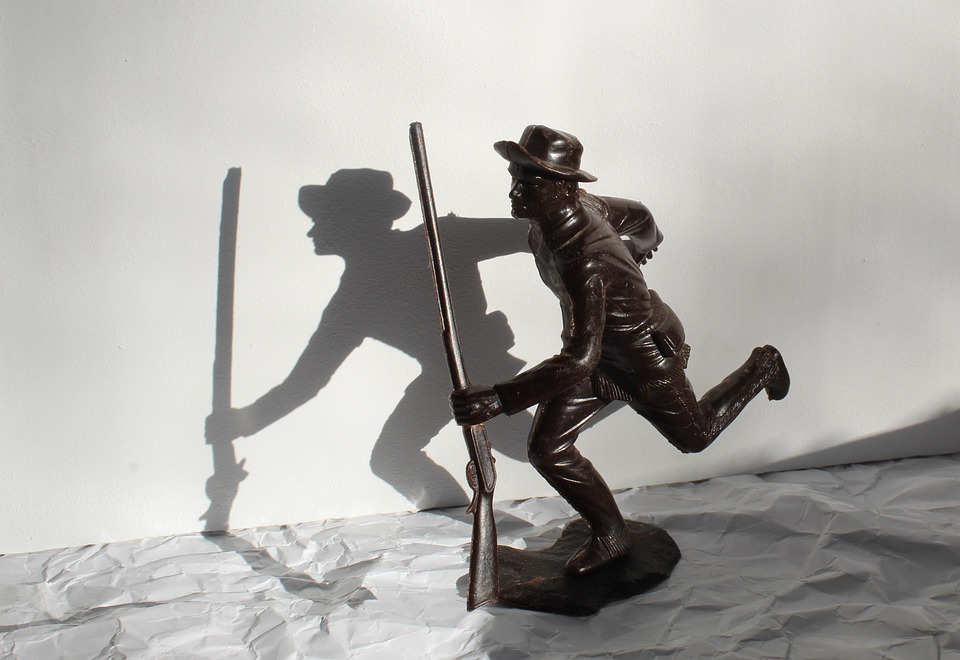 Figurine guerrier amérindien fabriqué en italy 1988 castagna
