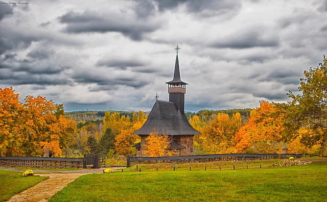 Kerk, De Natuur, De Herfst