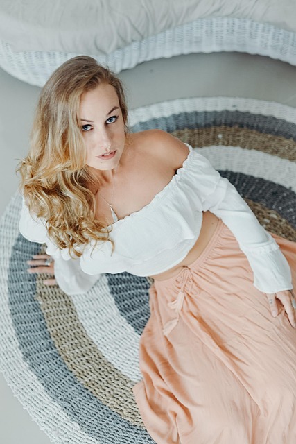 Free Woman Model photo and picture