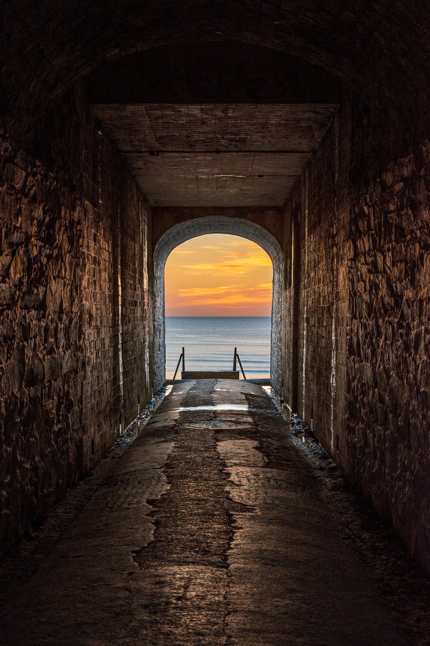 Tunnel Strand Meer Kostenloses Foto Auf Pixabay tunnel-strand-meer-kostenloses-foto-auf-pixabay