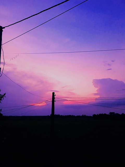Puesta De Sol, Postes De Electricidad