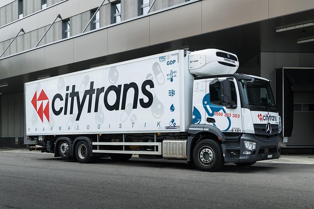 camions-de-livraison-voiture-photo-gratuite-sur-pixabay