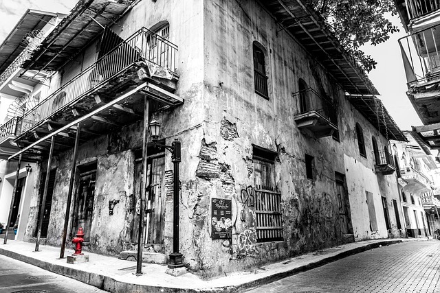 Free City Corner photo and picture