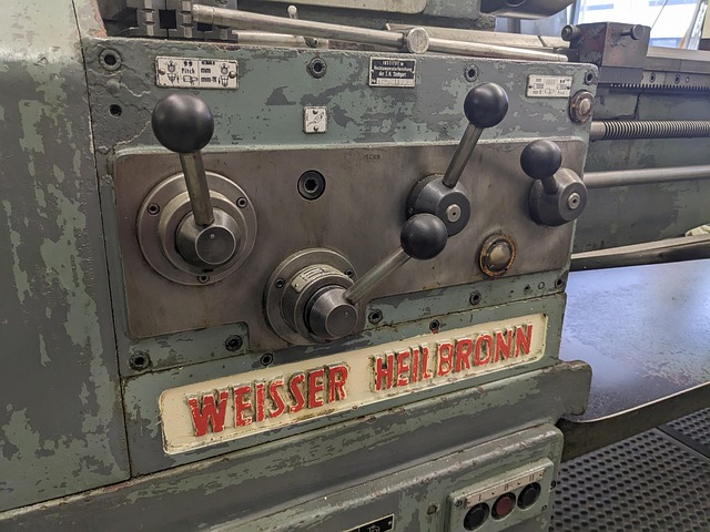 Free White Lathe photo and picture