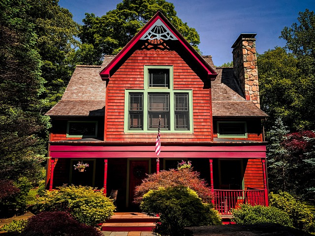Free Cedar House Beautiful House photo and picture