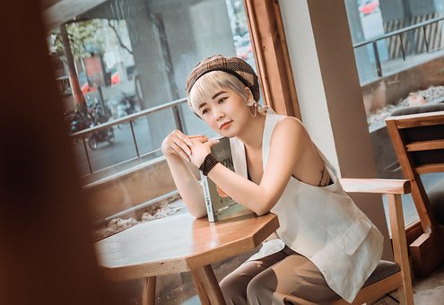 Free Pretty People photo and picture