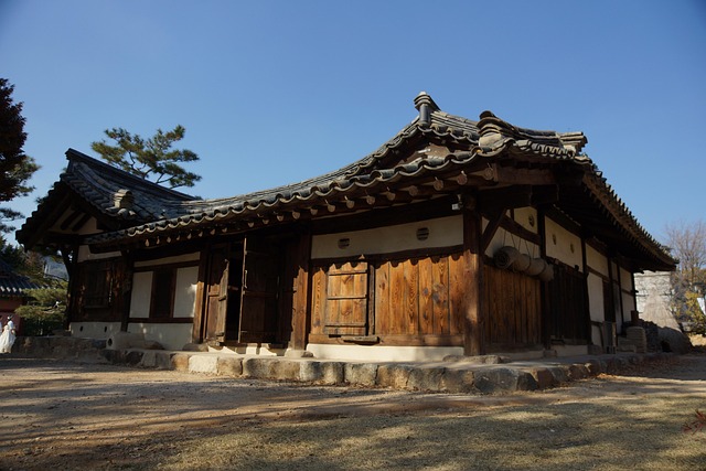 Free Hanok Korean Traditional House photo and picture