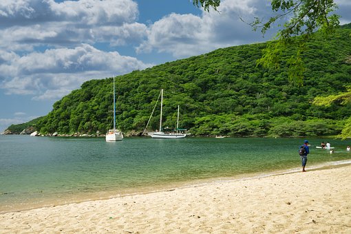 Free Beach Colombia photo and picture